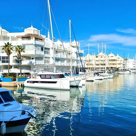 Stunning With Outdoor Swimmingpool, 4 Bedrooms And Wifi بيت للعطل