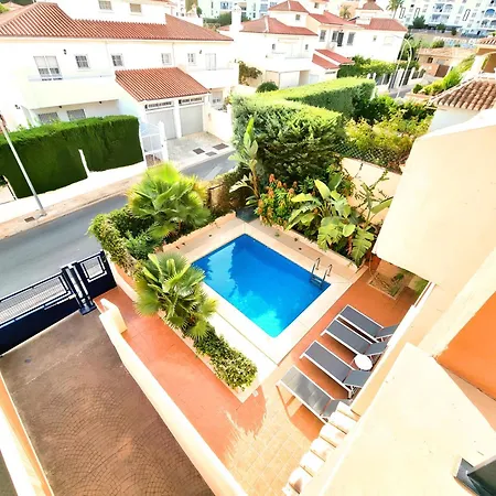 Stunning With Outdoor Swimmingpool, 4 Bedrooms And Wifi Holiday home Benalmadena