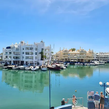 Stunning With Outdoor Swimmingpool, 4 Bedrooms And Wifi Benalmadena