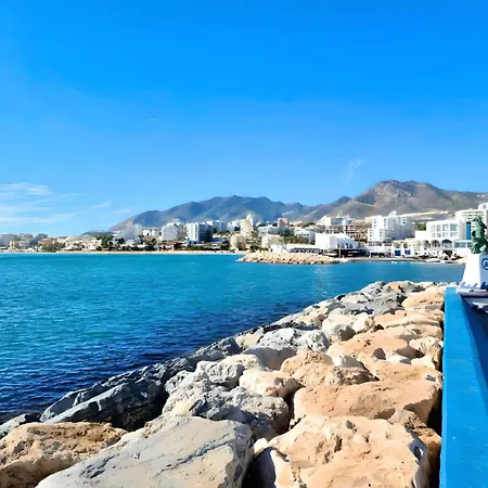 Feriehus Stunning With Outdoor Swimmingpool, 4 Bedrooms And Wifi Benalmádena